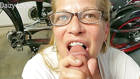 Daizy Layne Loves To Swallow A Big Hard Cock!