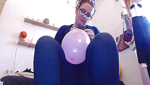 Seven Squirting Orgasms On Seven Inflated Balloons For You Seven Squirting Orgasms On Seven Inflated Balloons For You