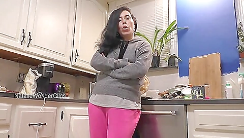 Natalie Wonder – Step mommy Needs It In Her Ass